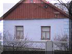 Цікаве оздоблення даху хатини у селі Привільне