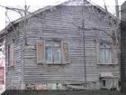 Незвичайна будівля у селі Привільному. Будинок з дерева