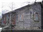 Незвичайна будівля у селі Привільному. Будинок з дерева