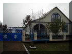 Фарбування будинків у синій колір: типова риса мешканців села Явкине.